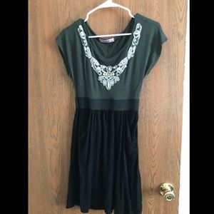 Two toned shortsleeved dress